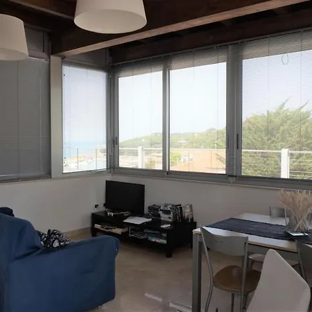 La Casa A Due Passi Dal Mare كاسْتيلونْشيلّو